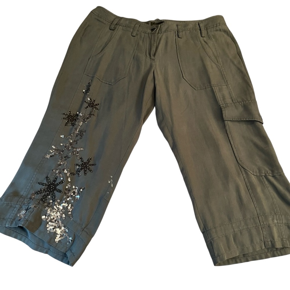 Express size 10 gray cropped cargo
Pant with sequins